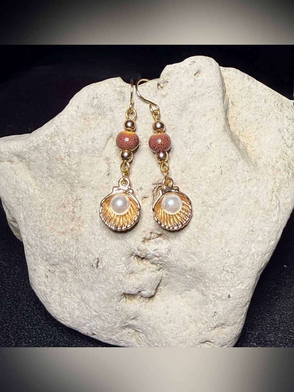 ✨Handmade✨Gold Shell Pearl Drop Earrings with Terracotta Beads